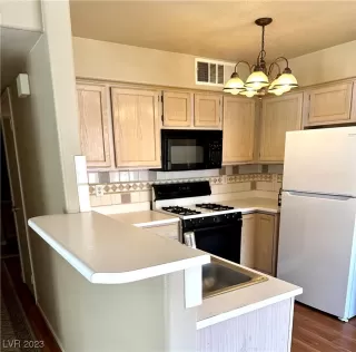 Photo #2: 2507799 Listing 