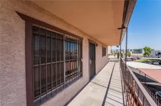 Photo #3: 2507803 Listing 