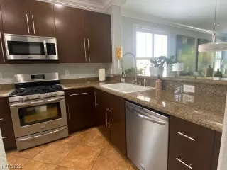 Photo #1: 2507808 Listing 