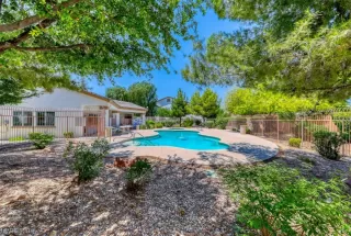 Photo #1: 2507816 Listing