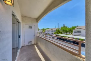 Photo #4: 2507816 Listing