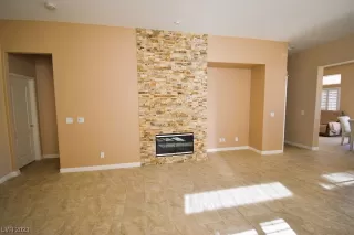 Photo #4: 2507817 Listing 