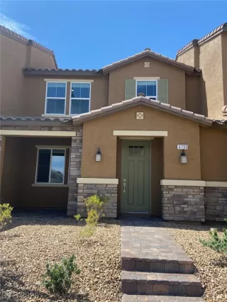 Photo #1: 2507827 Listing 