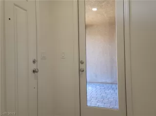 Photo #3: 2507827 Listing 