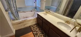 Photo #4: 2507832 Listing
