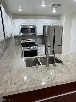 Photo #4: 2507858 Listing 