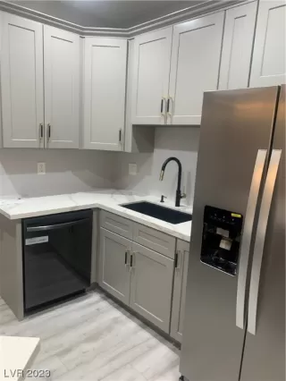 Photo #2: 2507860 Listing