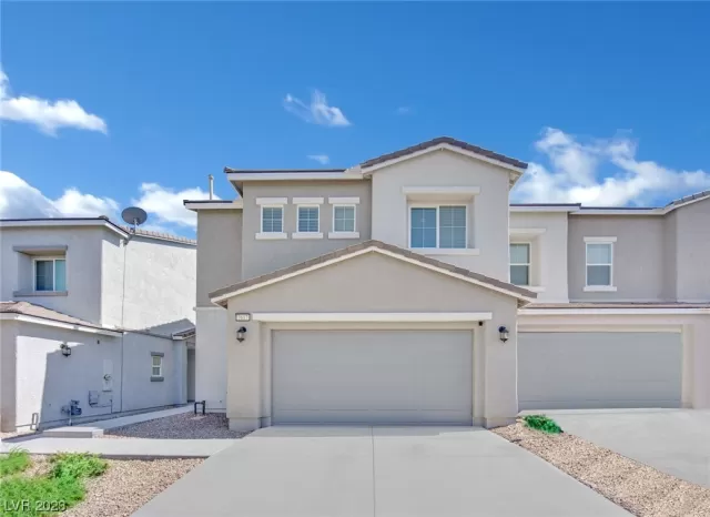 MLS: 2507888 Condo For Sale