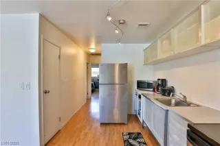 Photo #4: 2507903 Listing 