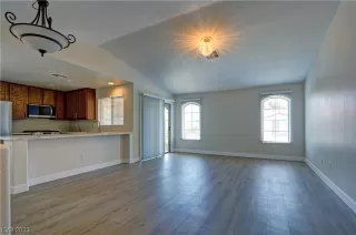 Photo #3: 2507922 Listing 