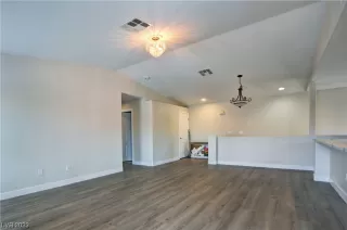 Photo #6: 2507922 Listing 