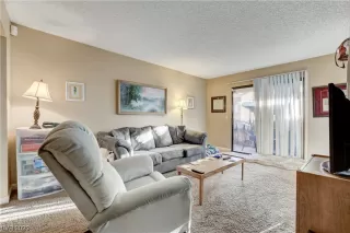 Photo #6: 2507931 Listing