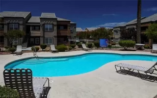 Photo #4: 2507960 Listing 