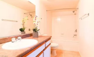 Photo #5: 2507960 Listing 