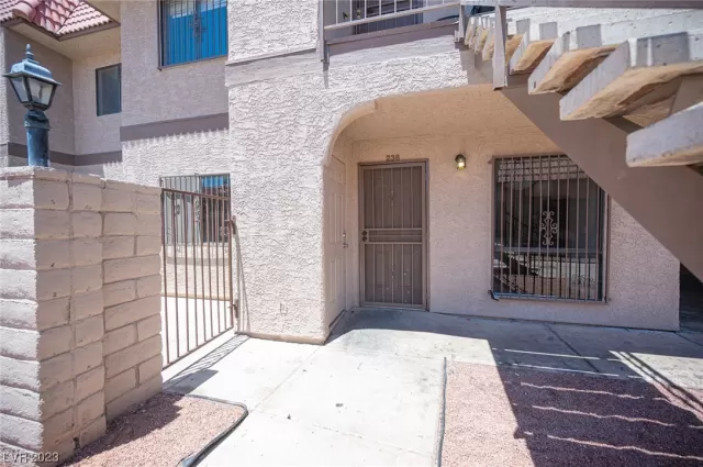 MLS: 2507962 Condo For Sale