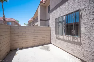 Photo #1: 2507962 Listing