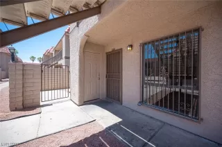 Photo #4: 2507962 Listing