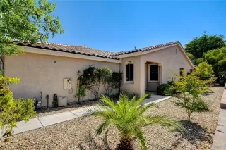Photo #3: 2507969 Listing