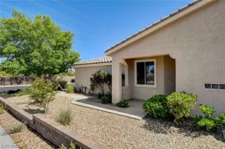 Photo #5: 2507969 Listing