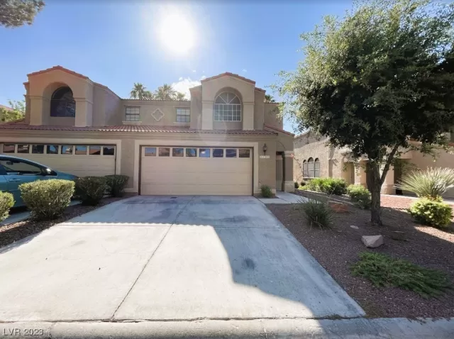 MLS: 2507973 Condo For Sale