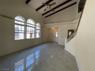 Photo #5: 2507973 Listing 