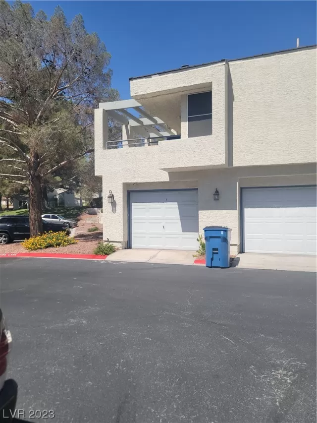 MLS: 2507987 Condo For Sale