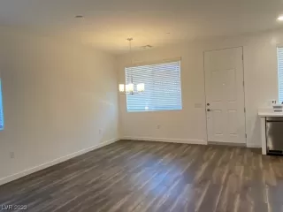 Photo #6: 2507999 Listing 