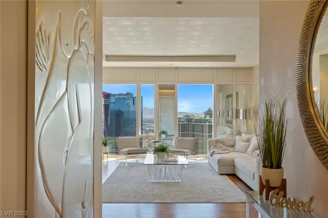 MLS: 2508016 Condo For Sale