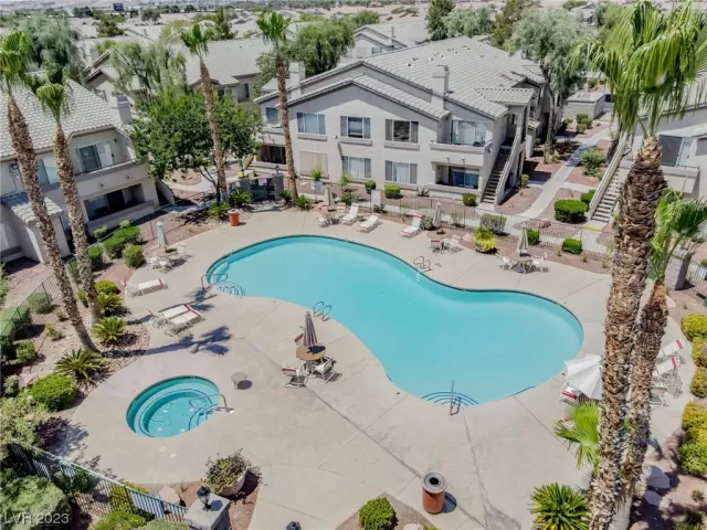 MLS: 2508028 Condo For Sale