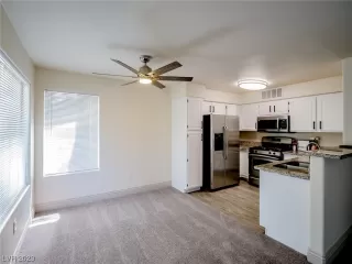 Photo #5: 2508028 Listing 