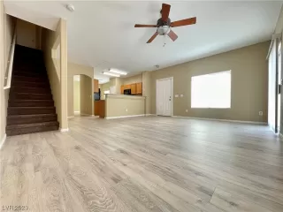 Photo #3: 2508085 Listing 