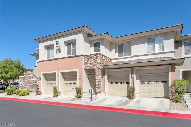 MLS: 2508104 Condo For Sale