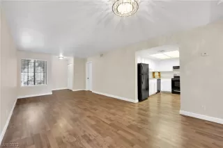 Photo #4: 2508163 Listing