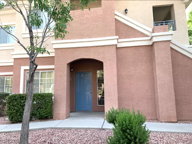 MLS: 2508170 Condo For Sale