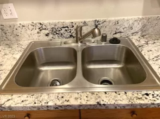 Photo #6: 2508170 Listing 