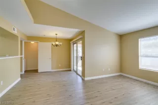 Photo #2: 2508200 Listing