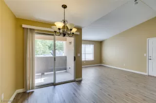 Photo #6: 2508200 Listing