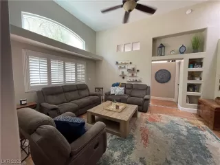 Photo #4: 2508210 Listing 