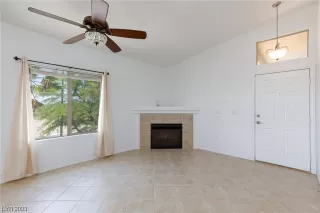 Photo #2: 2508222 Listing