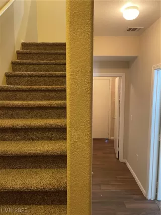 Photo #1: 2508225 Listing 