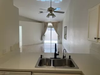 Photo #5: 2508238 Listing 