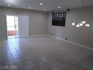 Photo #1: 2508240 Listing 