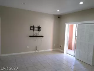 Photo #4: 2508240 Listing 