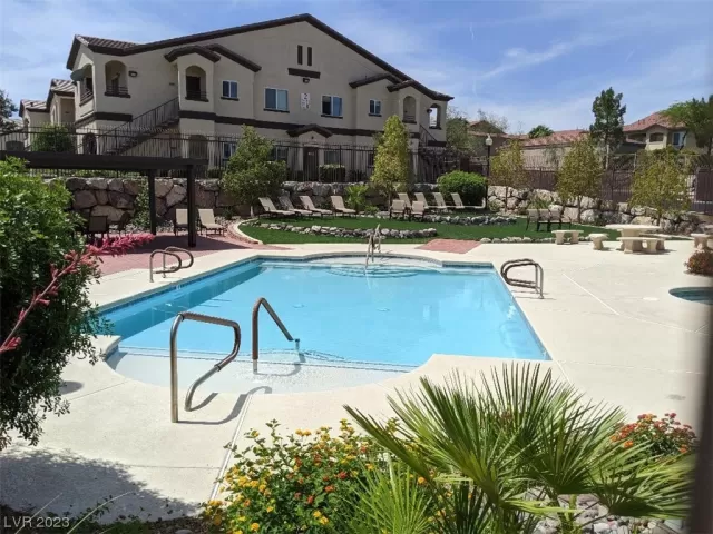 MLS: 2508259 Condo For Sale