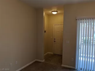 Photo #6: 2508259 Listing 