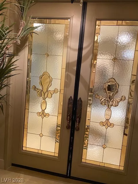 MLS: 2508276 Condo For Sale