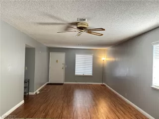 Photo #3: 2508278 Listing 