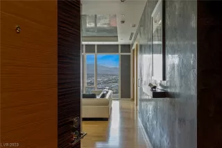 Photo #2: 2508281 Listing 