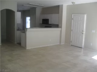 Photo #1: 2508299 Listing 