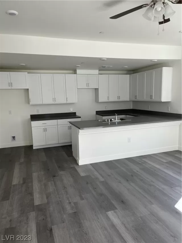 MLS: 2508316 Condo For Sale